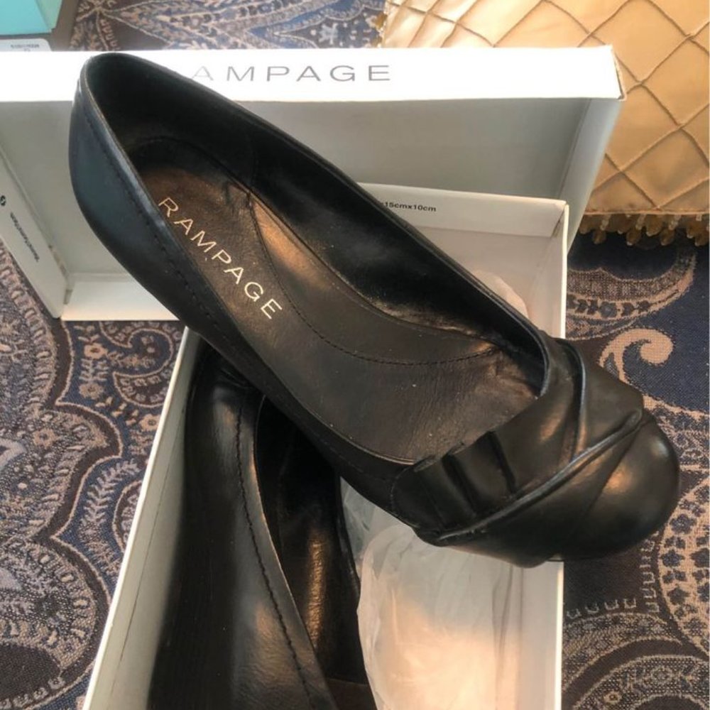 Rampage Black Wedge 7M